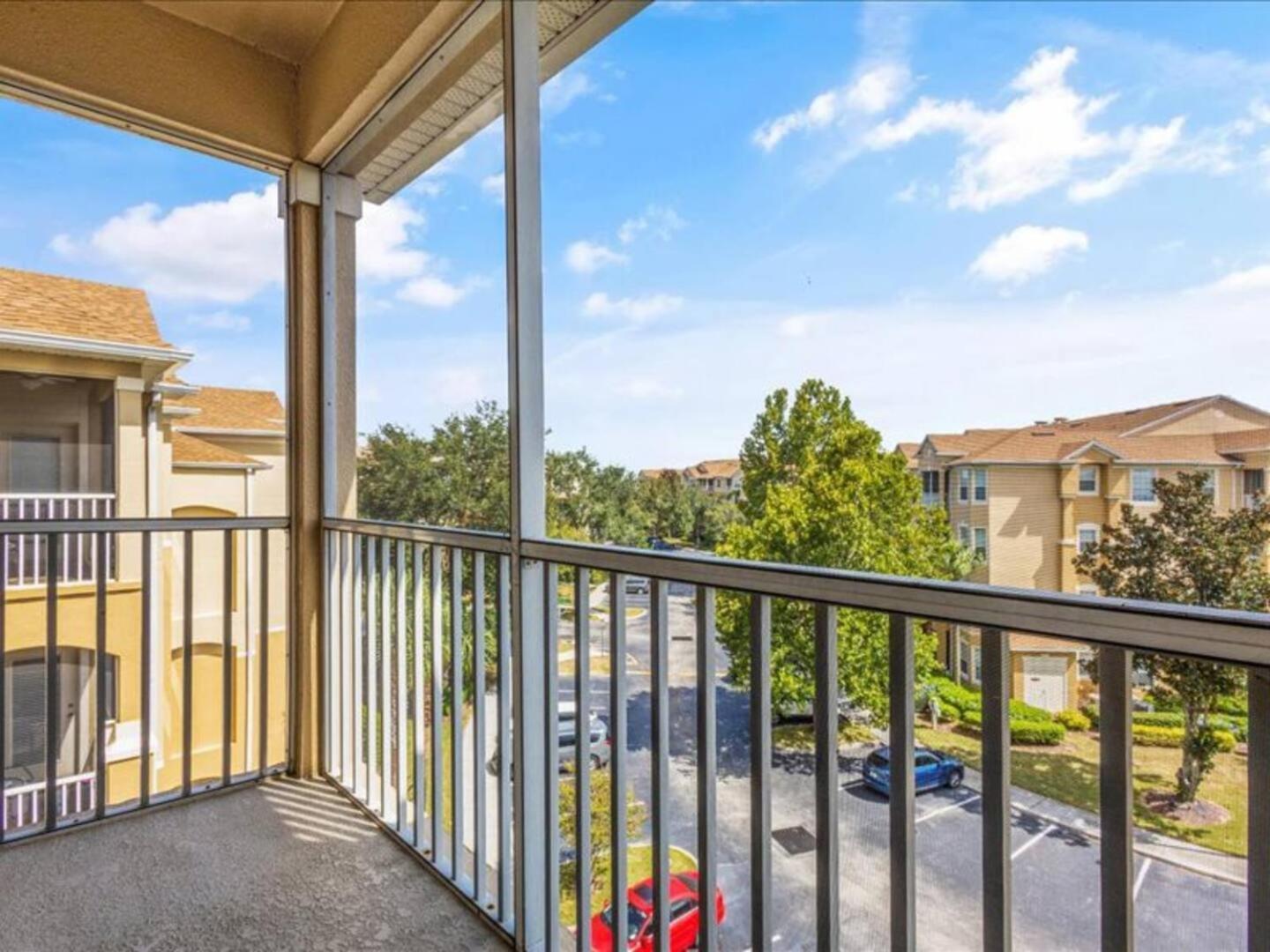 Apartment Luxury 3br Retreat